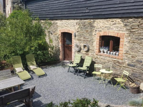  Tastefully furnished holiday residence located in the heart of the Ardennes  Уффализ